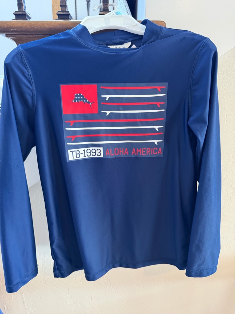 Boys medium Tommy bahama rash guard